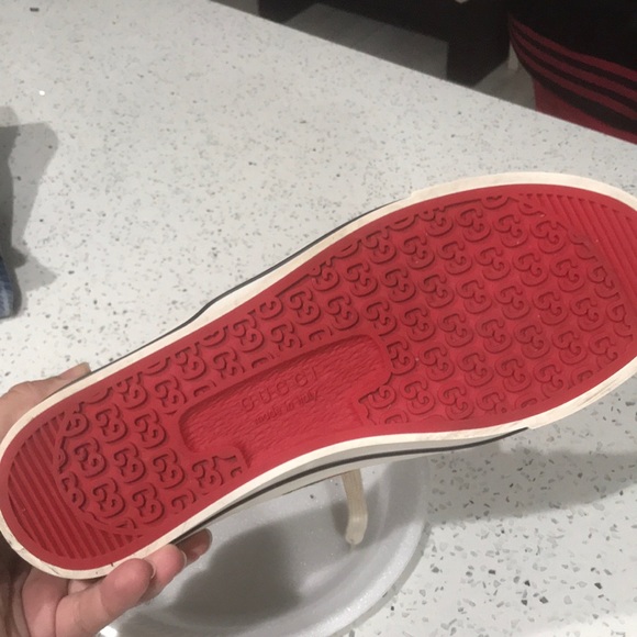 Gucci red bottom sneakers - Picture 4 of 4
